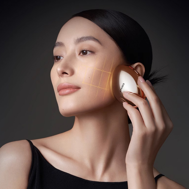 AMIRO觅光 黄金点阵美容仪 【爱意聚胶】
