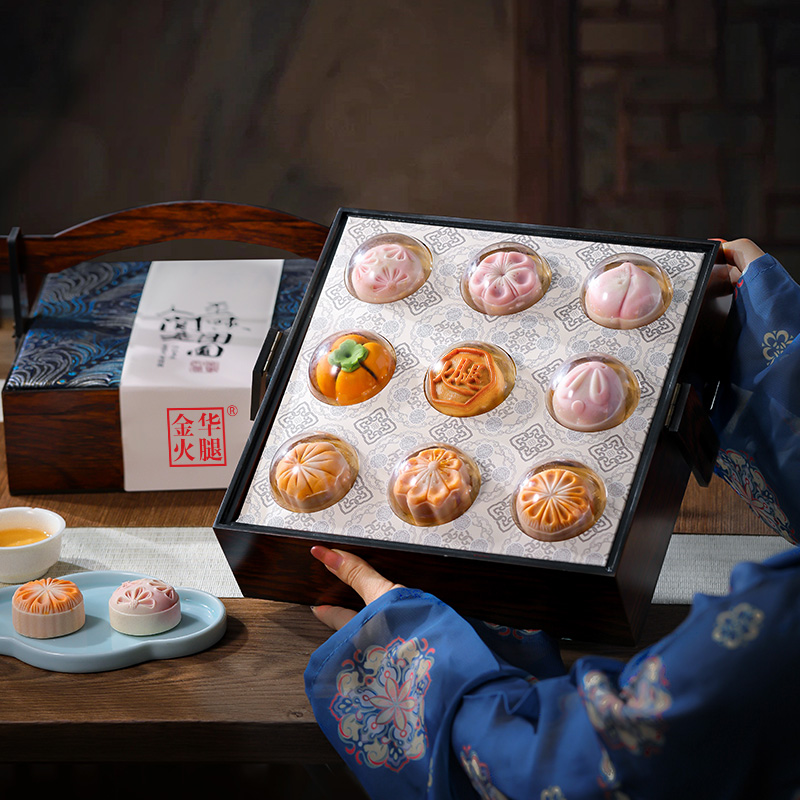 单层刺绣提篮礼盒
