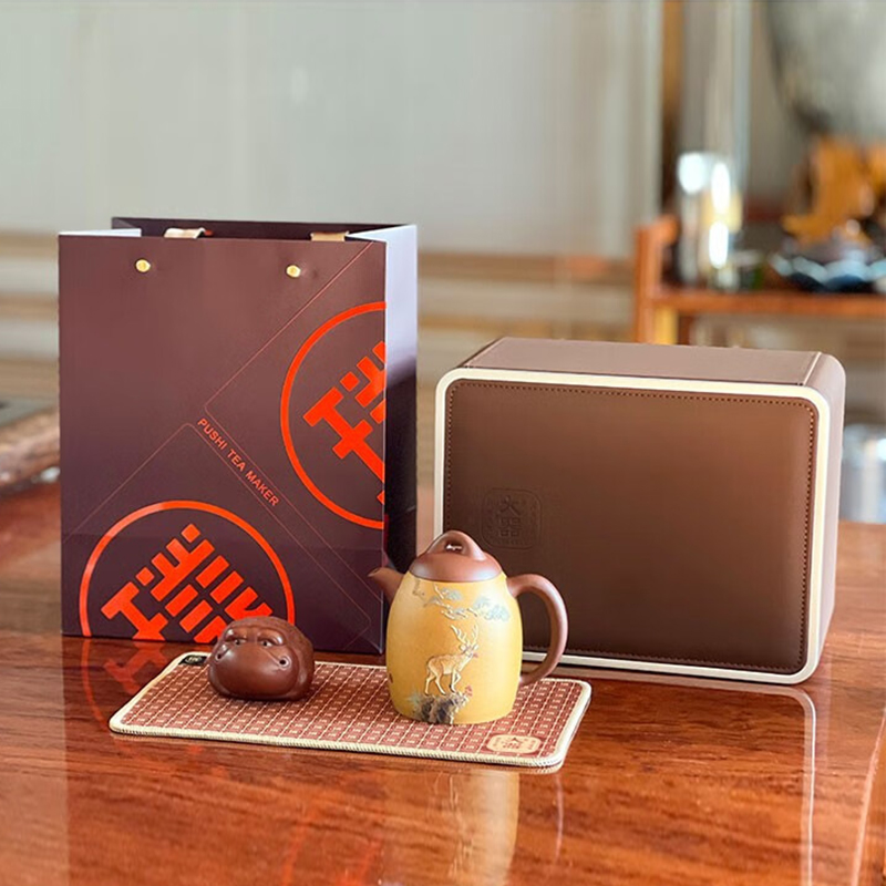 壶体字体绘图全手工泥宜兴原矿紫泥、黄金段泥绘璞实大器·一鹿连升一壶两杯